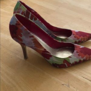 Nine West floral heel